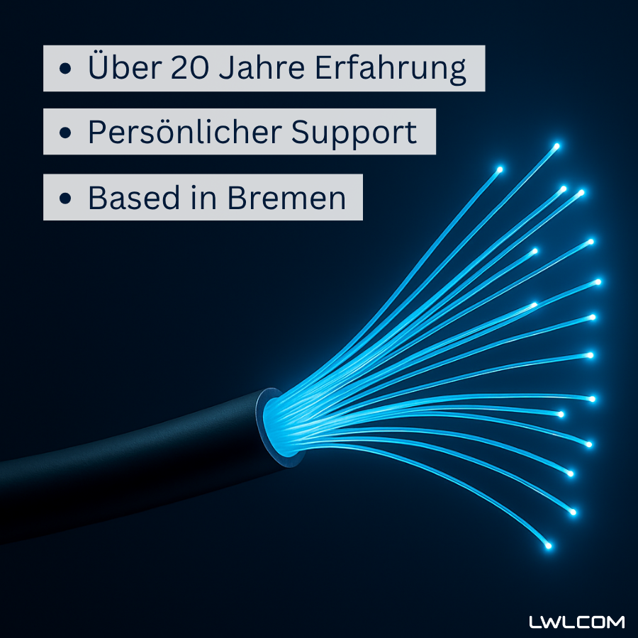 Nahaufnahme eines  Glasfaserkabels mit leuchtenden blauen Fasern und Text: "Über 20 Jahre Erfahrung, persönlicher Support, Based in Bremen".
